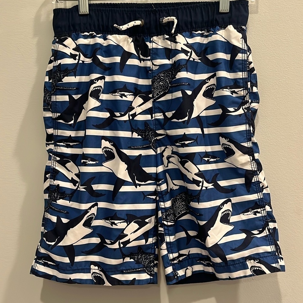 GAP - boys swim trunks, bathing suit. Shark print. Size boys XL